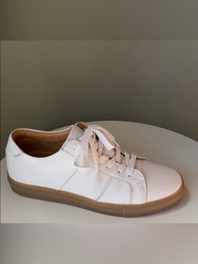 Greats Royale White Leather Sneakers Gum Sole Men’s Size 7 Minimalist